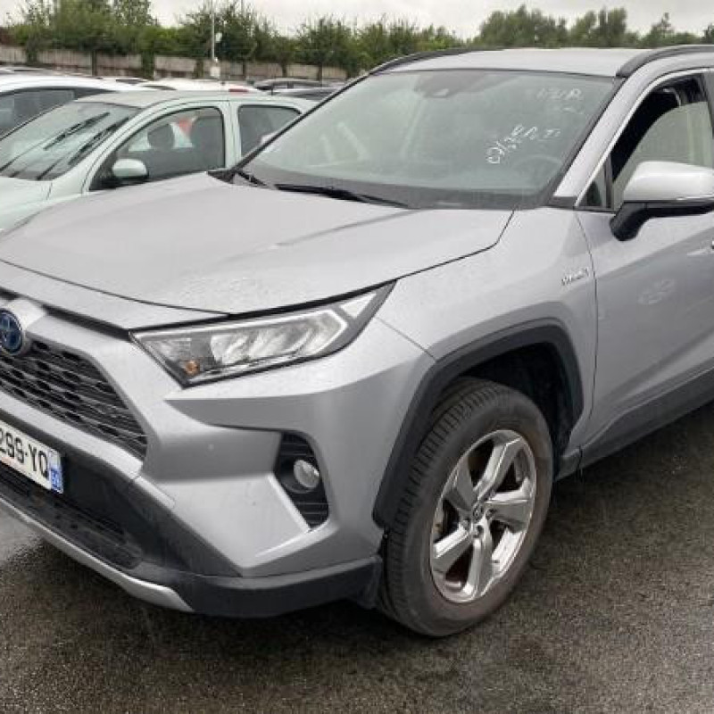 TOYOTA RAV4 5 2.5i - 16V HYBRID Photo n°12