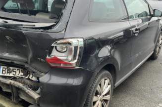 Pare boue avant gauche VOLKSWAGEN POLO 5