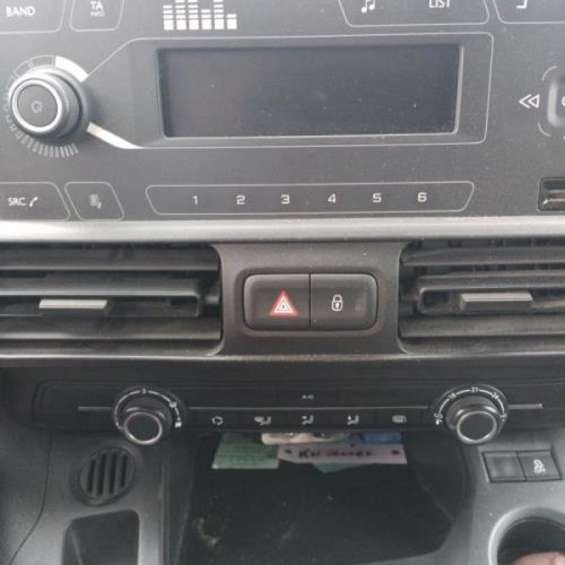 Commande autoradio CITROEN BERLINGO 3 M Photo n°13