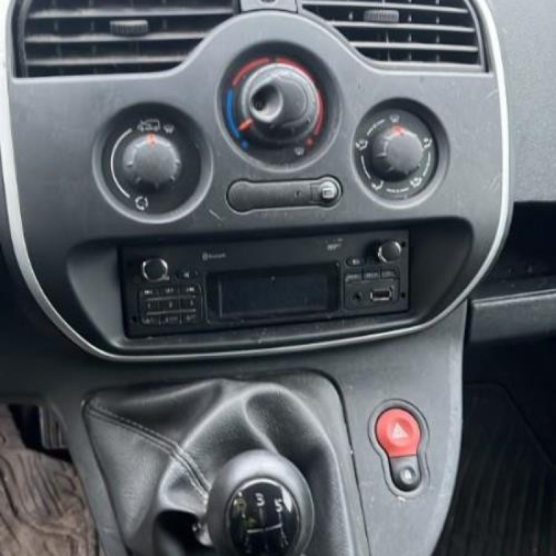 Poignee porte coffre gauche RENAULT KANGOO 2 Photo n°11