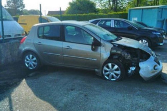 Boitier UCH RENAULT CLIO 3