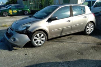 Boitier UCH RENAULT CLIO 3