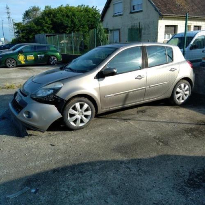 Boitier UCH RENAULT CLIO 3 Photo n°9