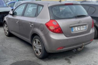 Cric KIA CEE-D 1