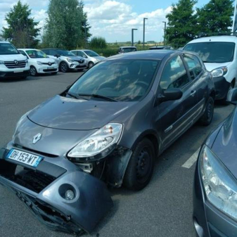 Boitier UCH RENAULT CLIO 3 Photo n°7