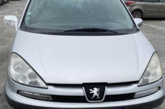 Pare choc arriere PEUGEOT 807