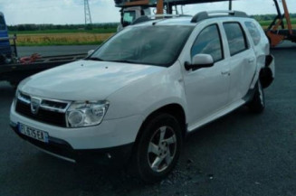 Custode arriere gauche DACIA DUSTER 1