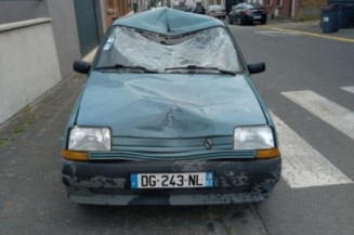 Optique avant secondaire droit (feux)(clignotant) RENAULT SUPER 5