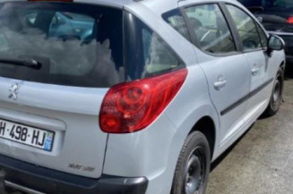 Pare choc arriere PEUGEOT 207