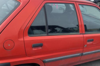 Poignee porte avant gauche PEUGEOT 106