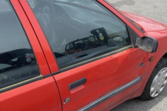 Poignee porte avant gauche PEUGEOT 106