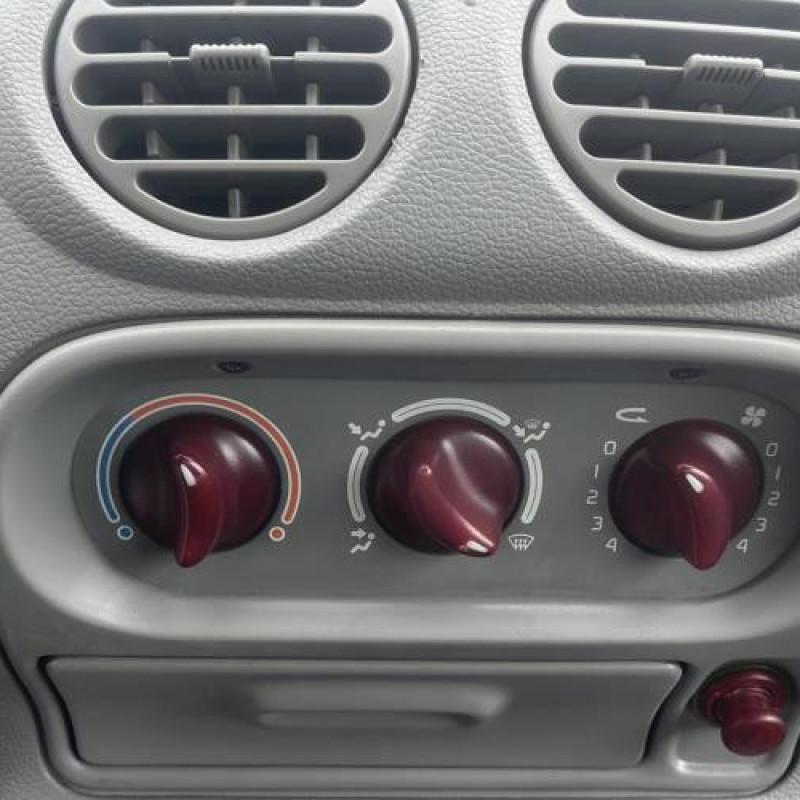 Poignee interieur avant droit RENAULT TWINGO 1 Photo n°14