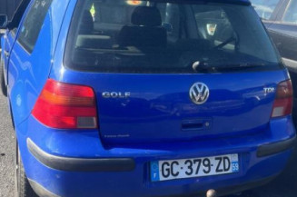 Pare choc arriere VOLKSWAGEN GOLF 4