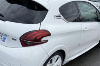 Custode arriere droit PEUGEOT 208 1