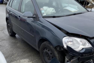 Vitre arriere droit VOLKSWAGEN POLO 4