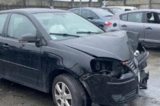 Vitre arriere droit VOLKSWAGEN POLO 4