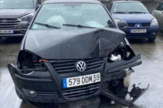 Vitre arriere droit VOLKSWAGEN POLO 4