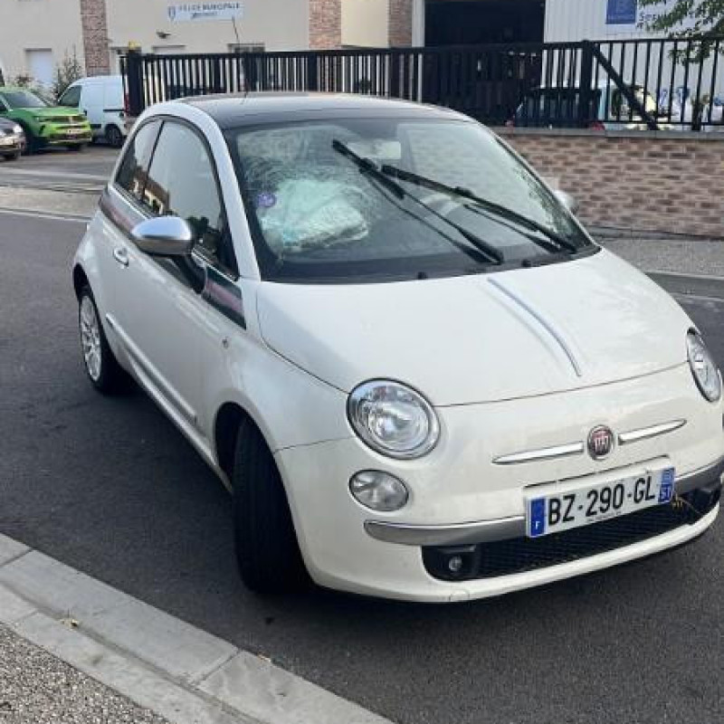 FIAT 500 2 PHASE 1 1.2i - 8V Photo n°2