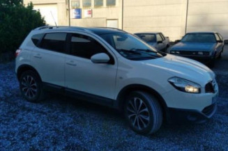 Pare choc arriere NISSAN QASHQAI 1