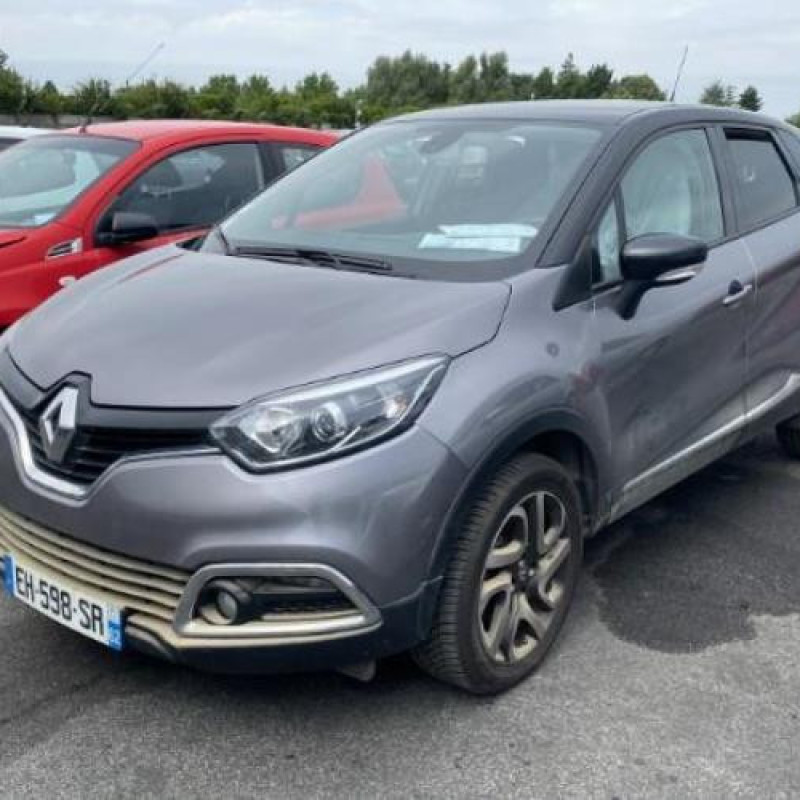 Crochet de remorquage RENAULT CAPTUR 1 Photo n°4