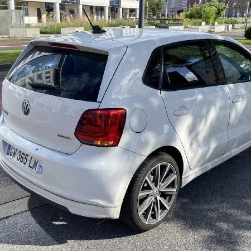 VOLKSWAGEN POLO 5 PHASE 1 1.2 TDI - 12V TURBO Photo n°4