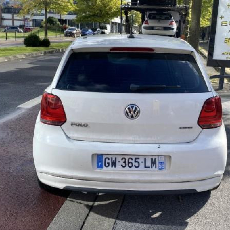 VOLKSWAGEN POLO 5 PHASE 1 1.2 TDI - 12V TURBO Photo n°5