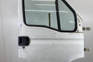 Porte avant droit IVECO DAILY 3 Photo n°1