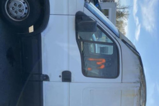 Porte avant droit IVECO DAILY 3