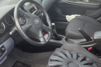 Pare choc arriere NISSAN ALMERA 2