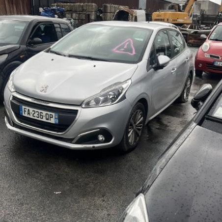 PEUGEOT 208 1 PHASE 2 1.2 VTI - 12V Photo n°1