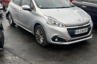 PEUGEOT 208 1 PHASE 2 1.2 VTI - 12V