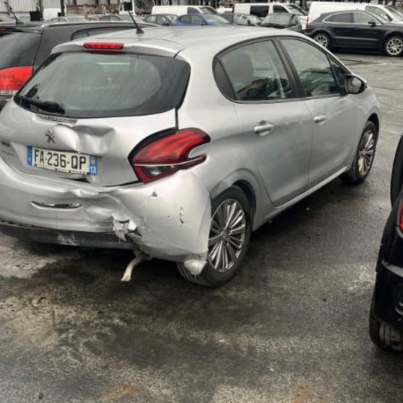 PEUGEOT 208 1 PHASE 2 1.2 VTI - 12V Photo n°3