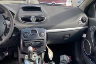 Boitier UCH RENAULT CLIO 3