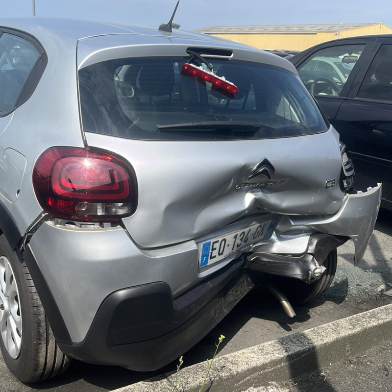 CITROEN C3 3 PHASE 1 1.2 VTI - 12V Photo n°4