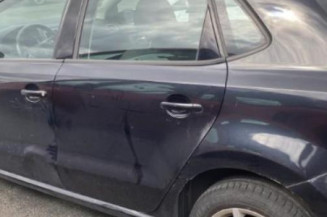 Poignee porte avant gauche VOLKSWAGEN POLO 5