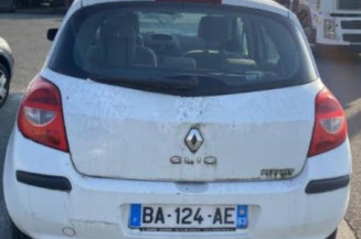 Pare choc arriere RENAULT CLIO 3