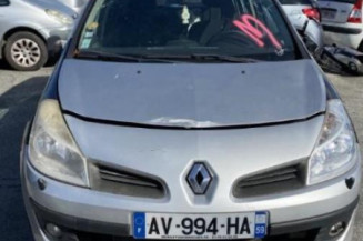 Custode arriere droit (porte) RENAULT CLIO 3