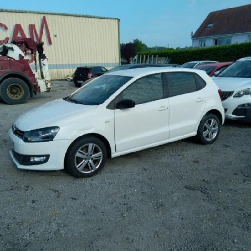 Vitre arriere droit VOLKSWAGEN POLO 5 Photo n°8