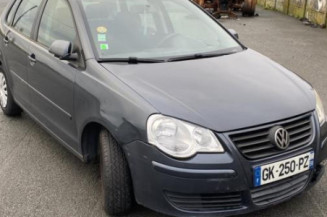 Vitre arriere droit VOLKSWAGEN POLO 4