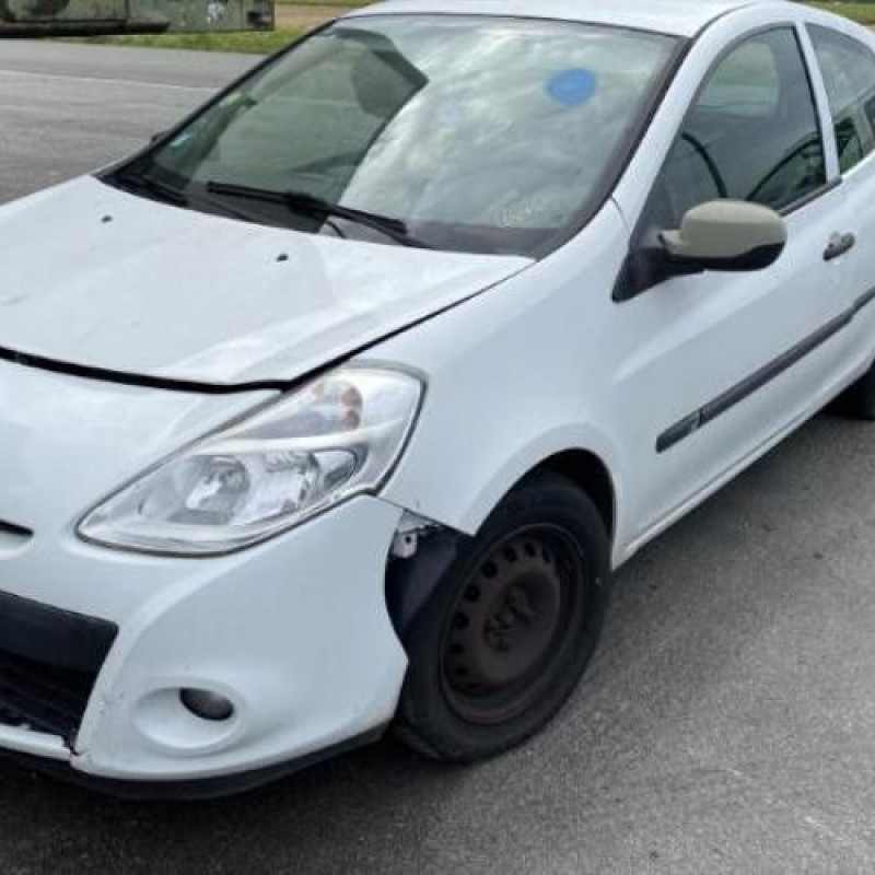 Boitier UCH RENAULT CLIO 3 Photo n°4