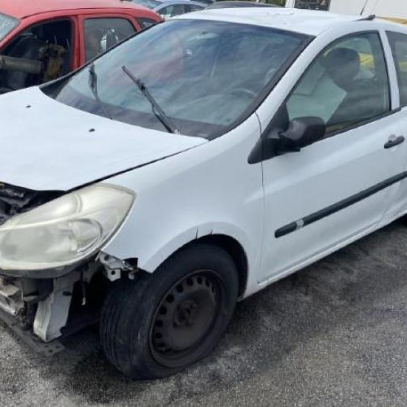 Boitier UCH RENAULT CLIO 3 Photo n°6