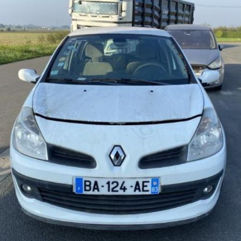 Boitier UCH RENAULT CLIO 3 Photo n°12