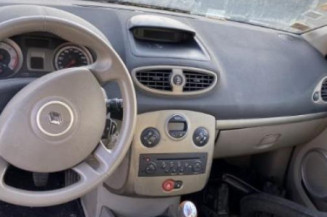 Boitier UCH RENAULT CLIO 3