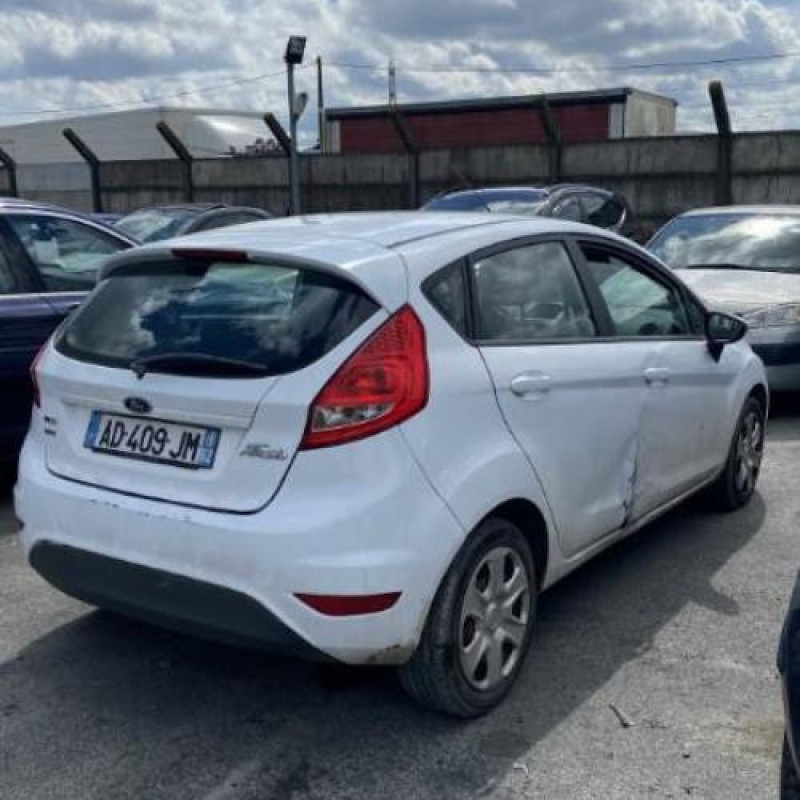 Poignee porte arriere droit FORD FIESTA 6 Photo n°3