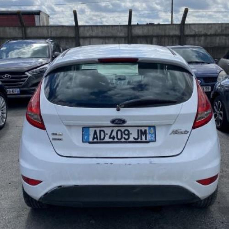 Boitier UCH FORD FIESTA 6 Photo n°5