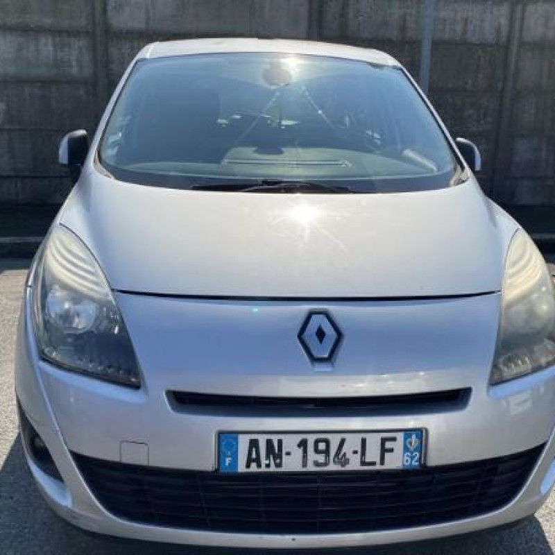 RENAULT GRAND SCENIC 3 PHASE 1 1.5 DCI - 8V TURBO Photo n°18