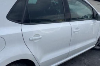 Poignee porte arriere droit VOLKSWAGEN POLO 5