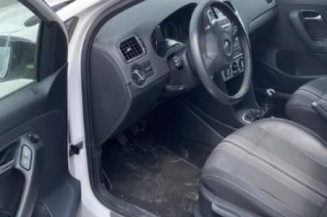 Poignee porte arriere droit VOLKSWAGEN POLO 5