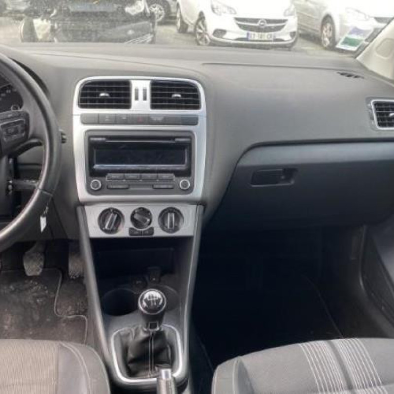 Poignee interieur arriere droit VOLKSWAGEN POLO 5 Photo n°16