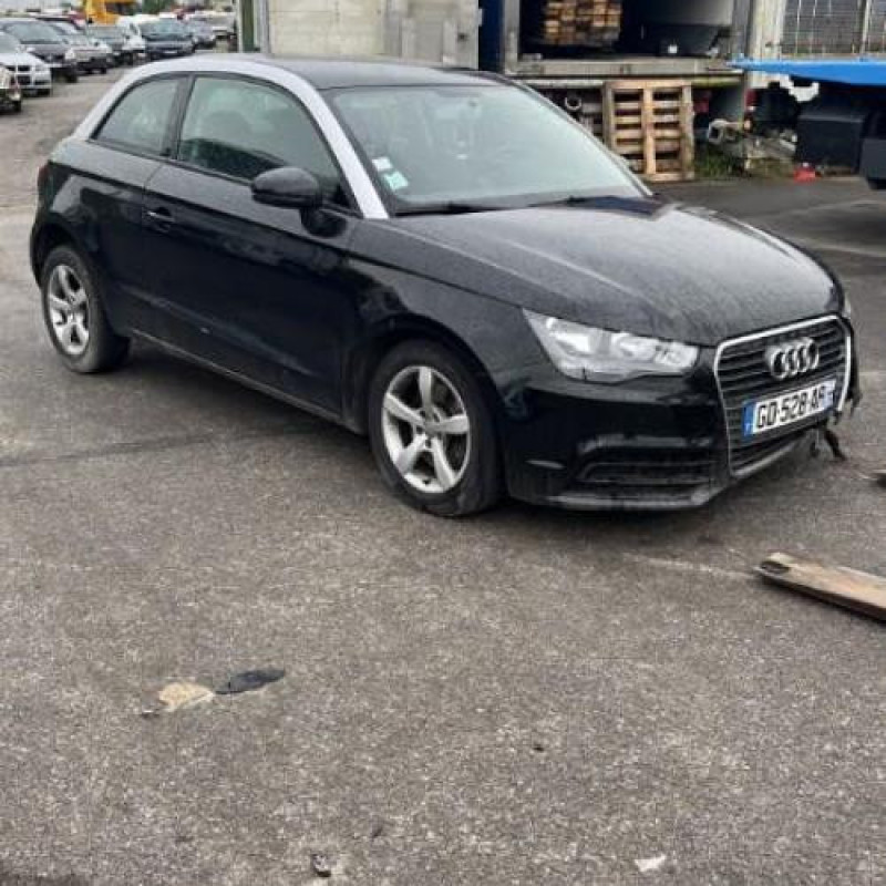 Poignee porte avant gauche AUDI A1 1 Photo n°5